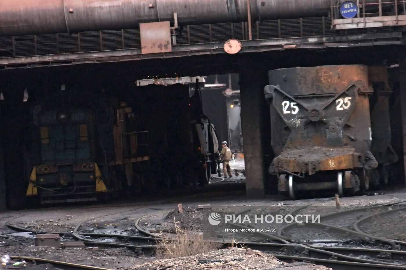 Енакиевский металлургический завод остановил свою работу в Донецкой области