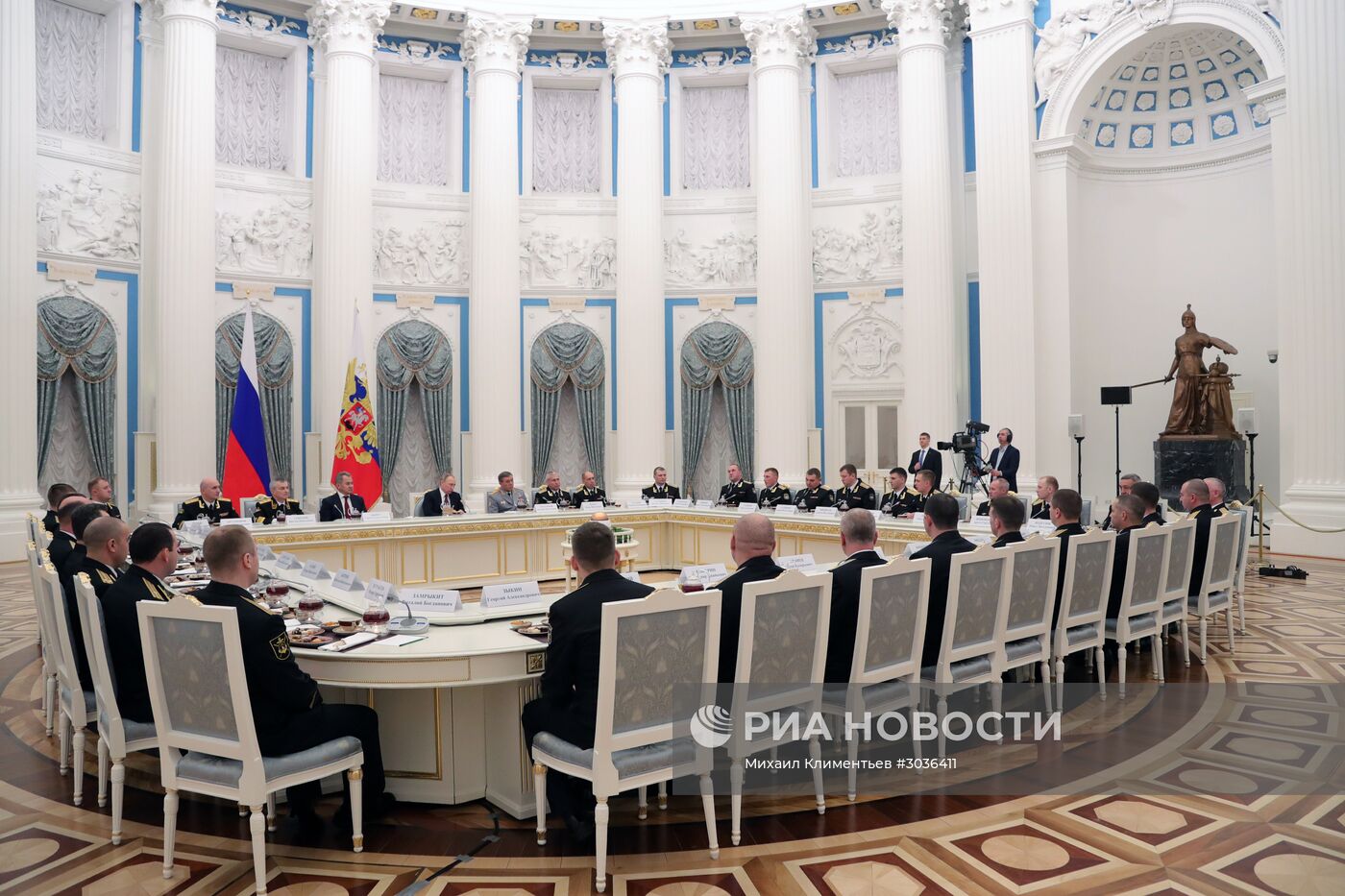 Встреча президента РФ В. Путина с офицерами Северного флота