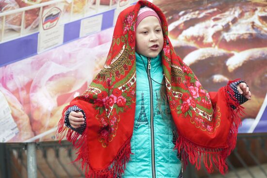 Ярмарка "Большая Масленица 2017" в Донецке