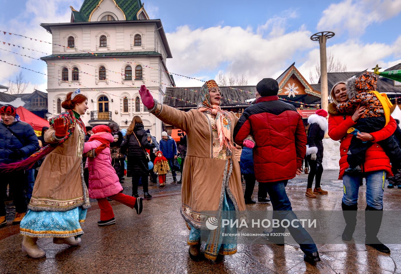 Масленичные гуляния в Москве