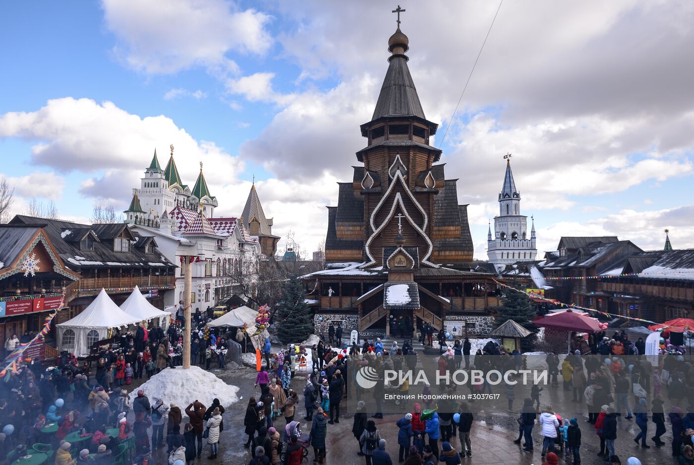 Масленичные гуляния в Москве