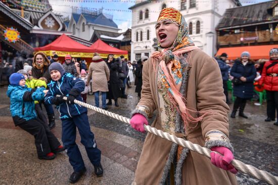 Масленичные гуляния в Москве