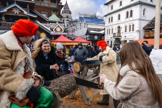 Масленичные гуляния в Москве