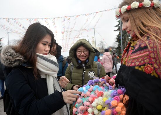 Масленичные гуляния в Москве