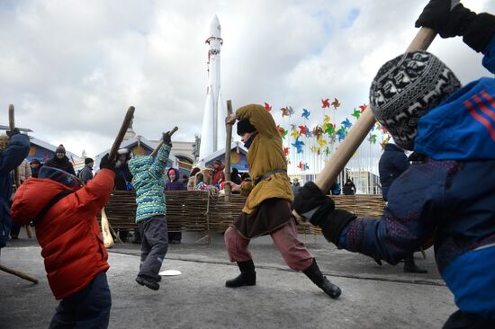 Масленичные гуляния в Москве