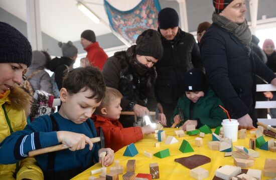 Масленичные гуляния в Москве