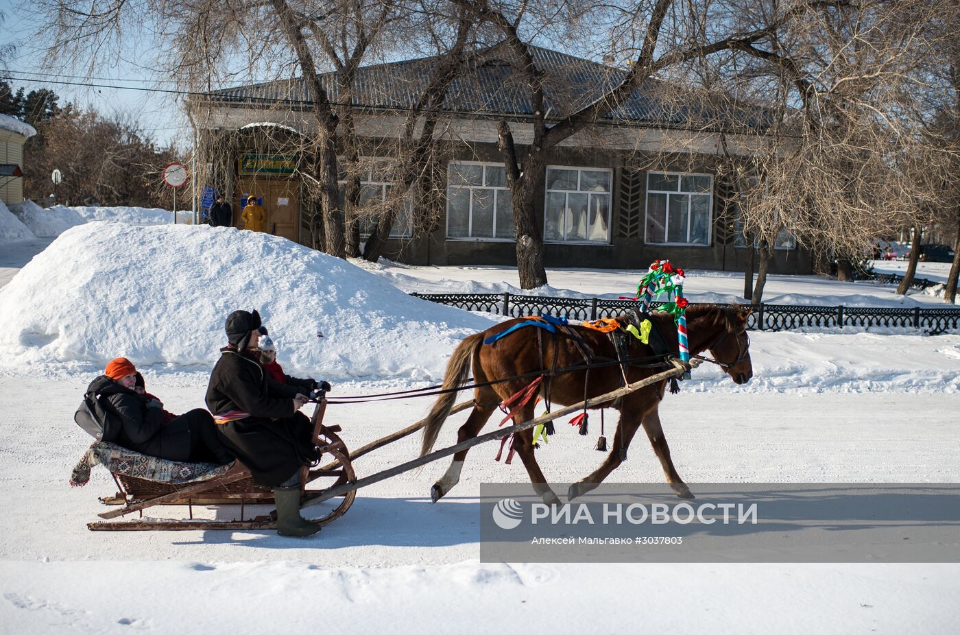 Празднование Масленицы в Омской области