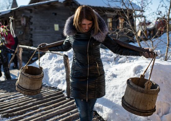 Празднование Масленицы в Омской области