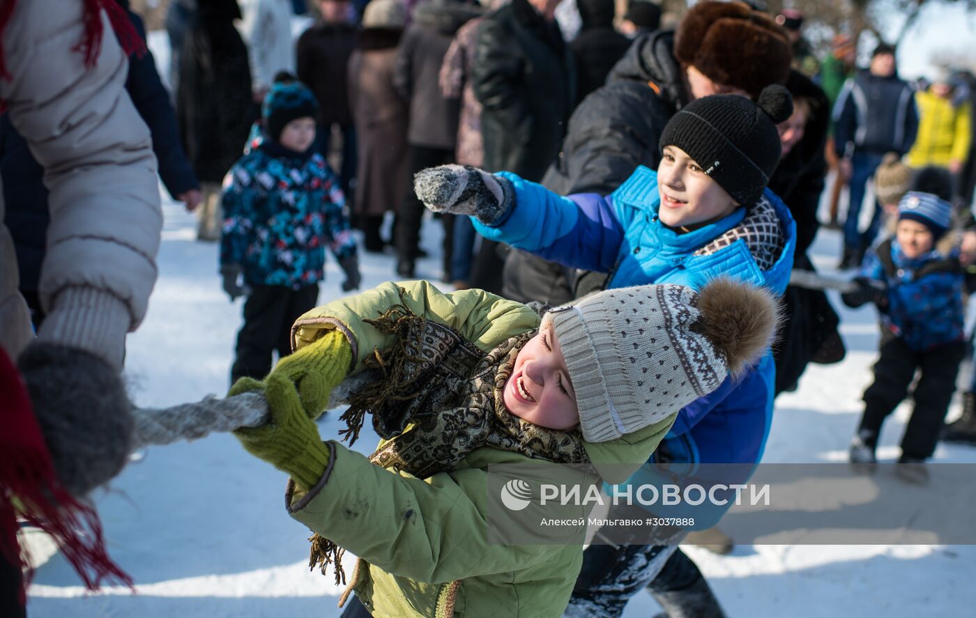 Празднование Масленицы в Омской области