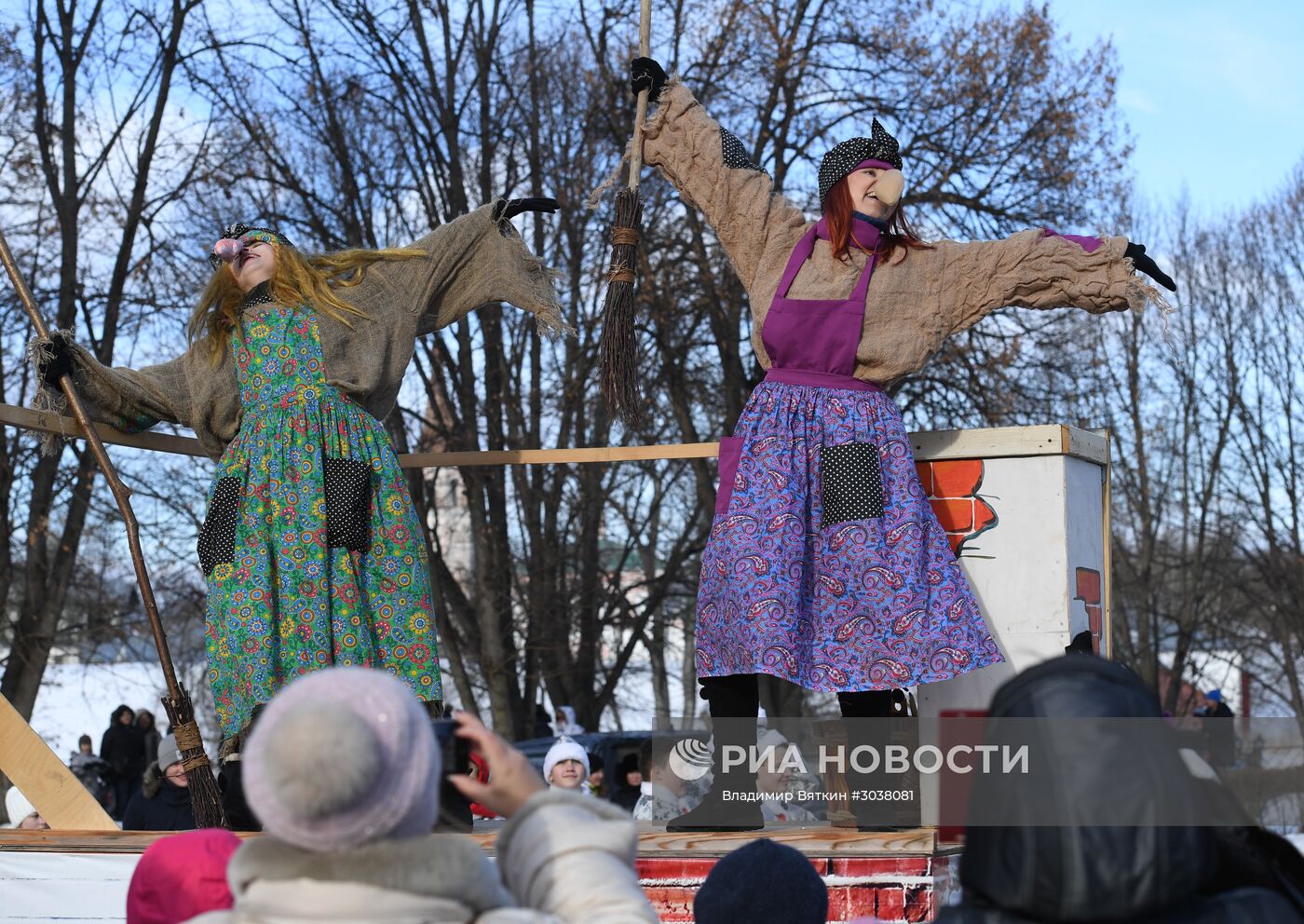 Празднование Масленицы в городах России