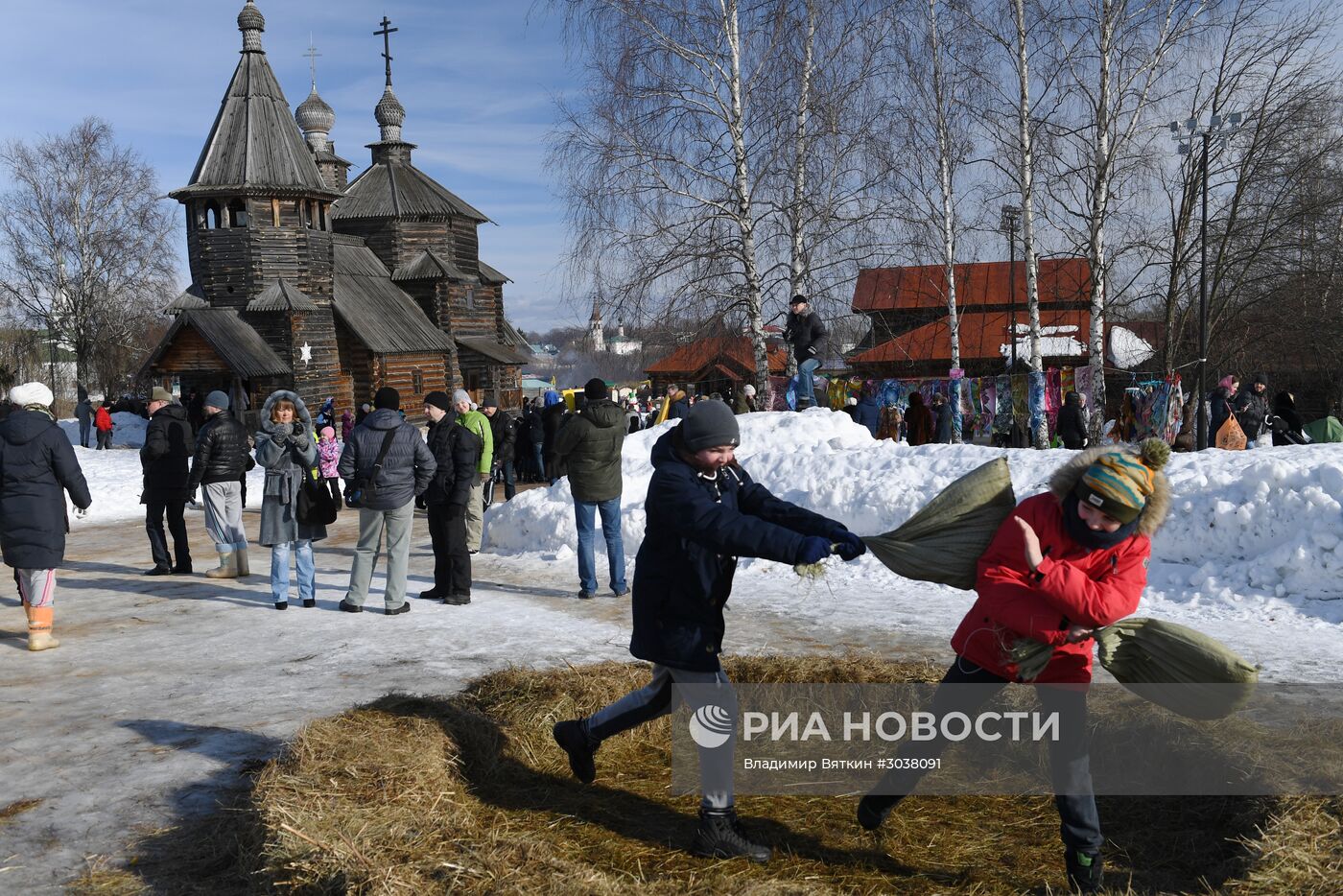 Празднование Масленицы в городах России