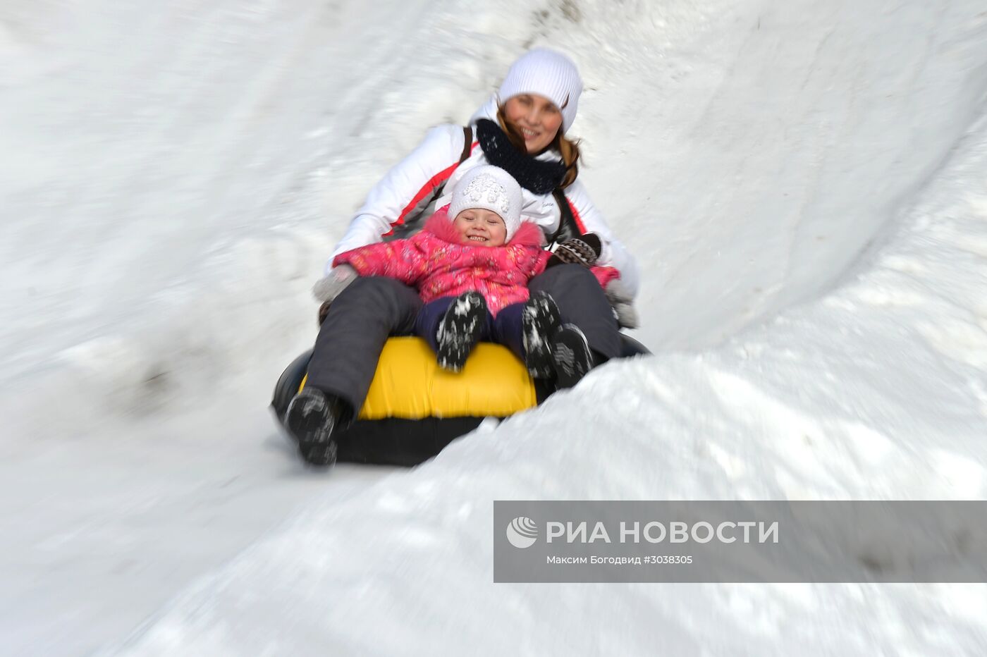 Празднование Масленицы в городах России