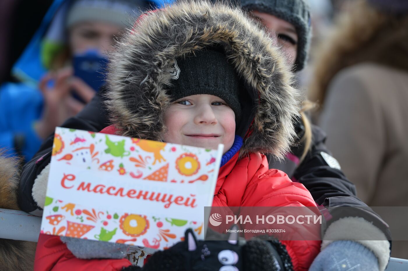 Празднование Масленицы в городах России