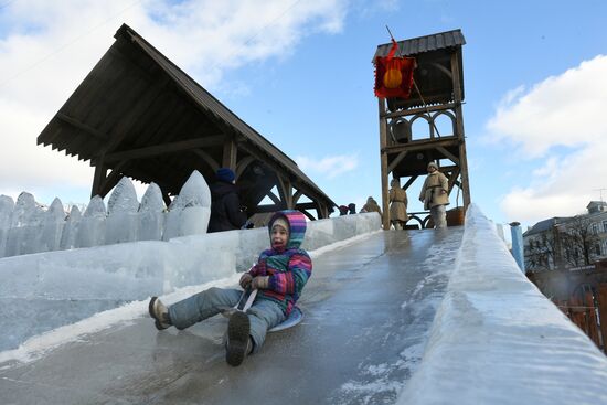 Масленичные гуляния в Москве