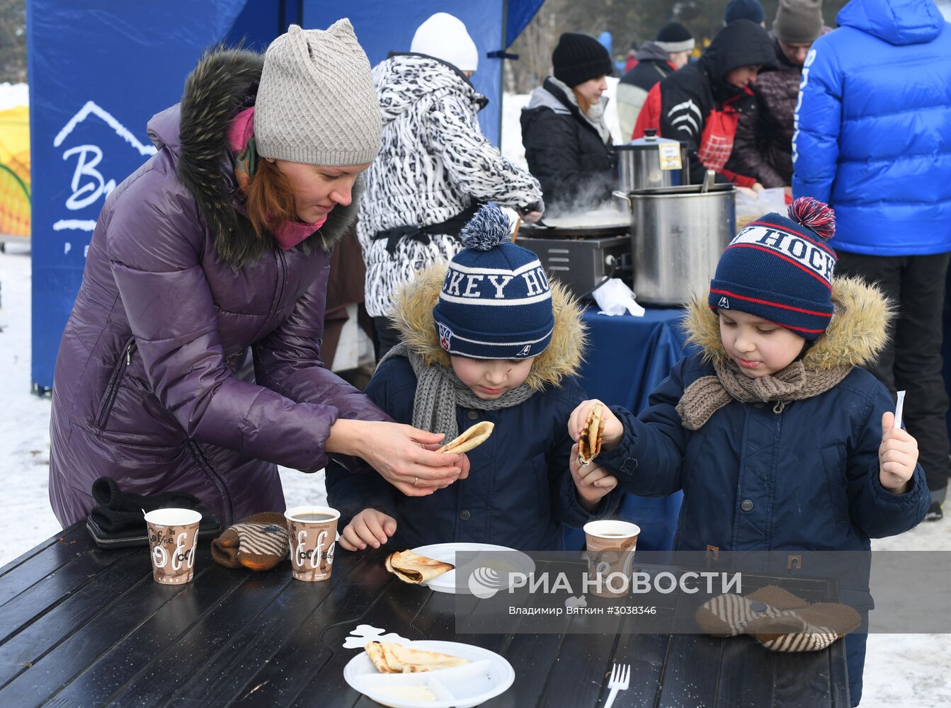 Празднование Масленицы в городах России