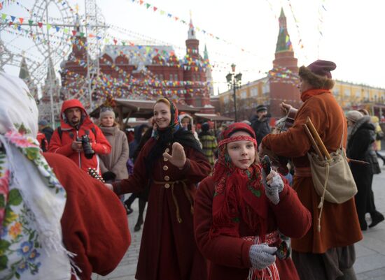 Масленичные гуляния в Москве