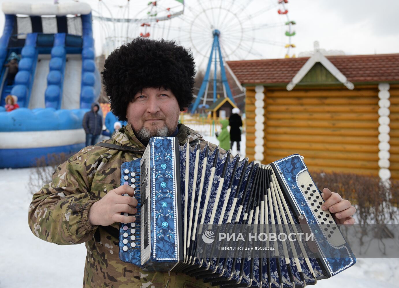 Празднование Масленицы в городах России