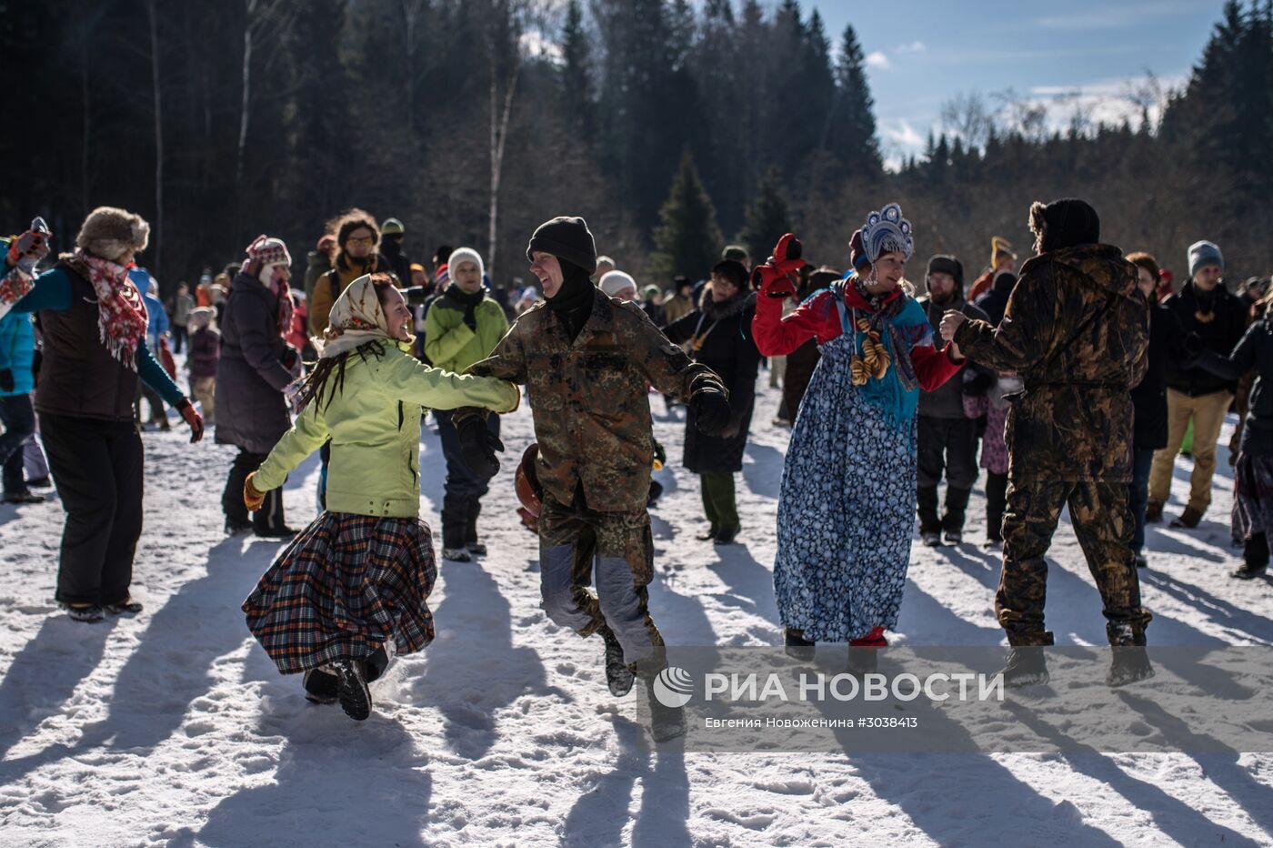 Празднование Масленицы в городах России