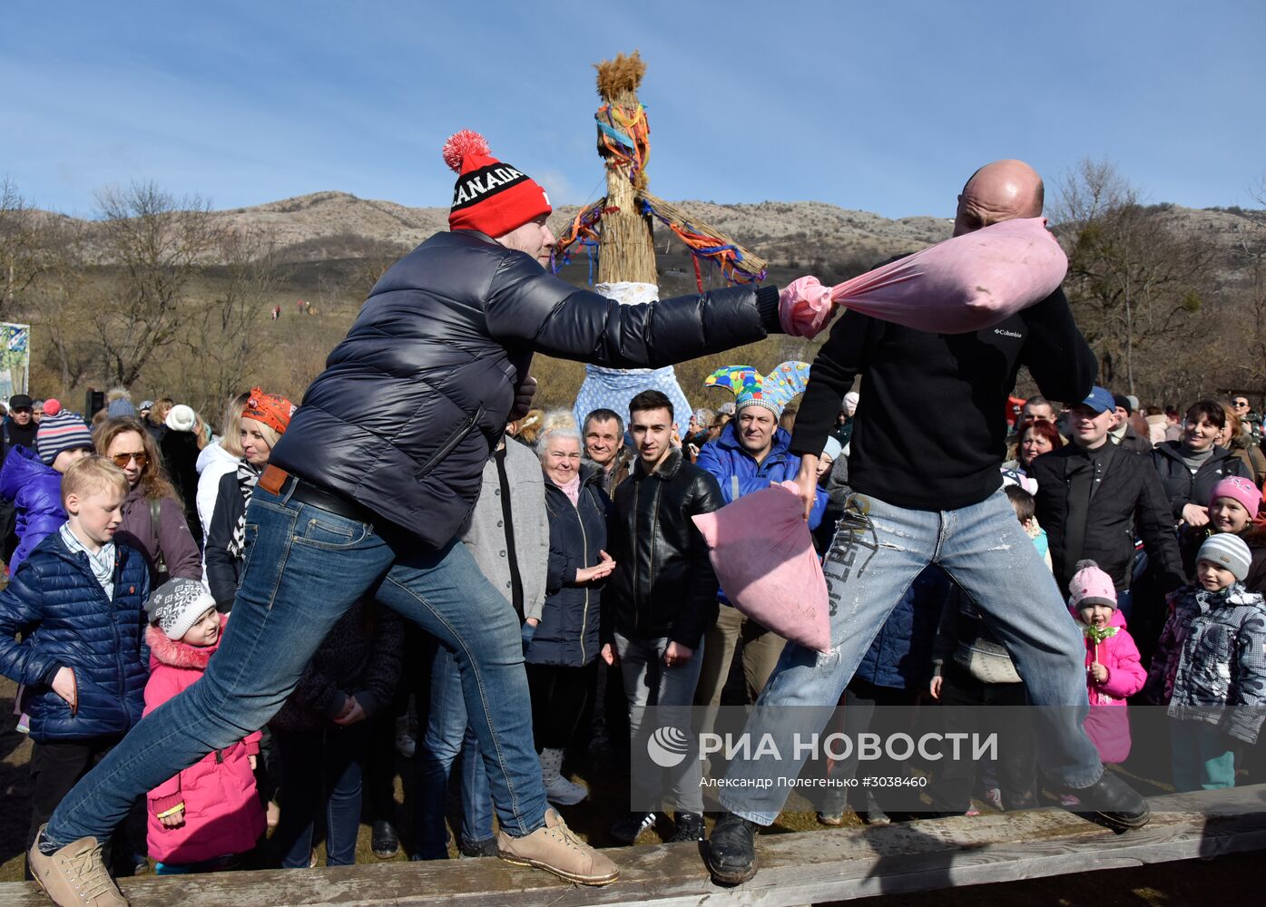 Празднование Масленицы в городах России