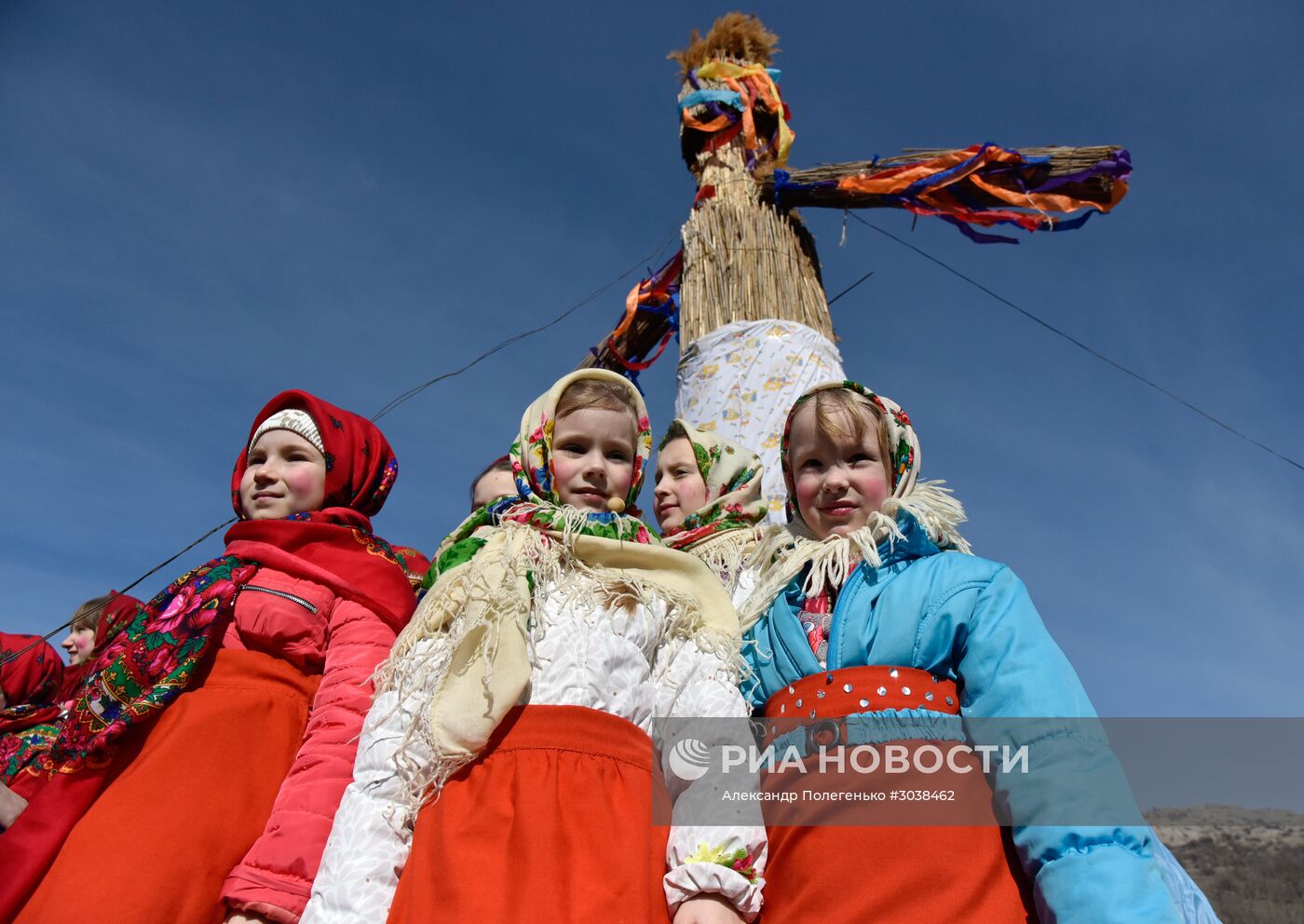 Празднование Масленицы в городах России