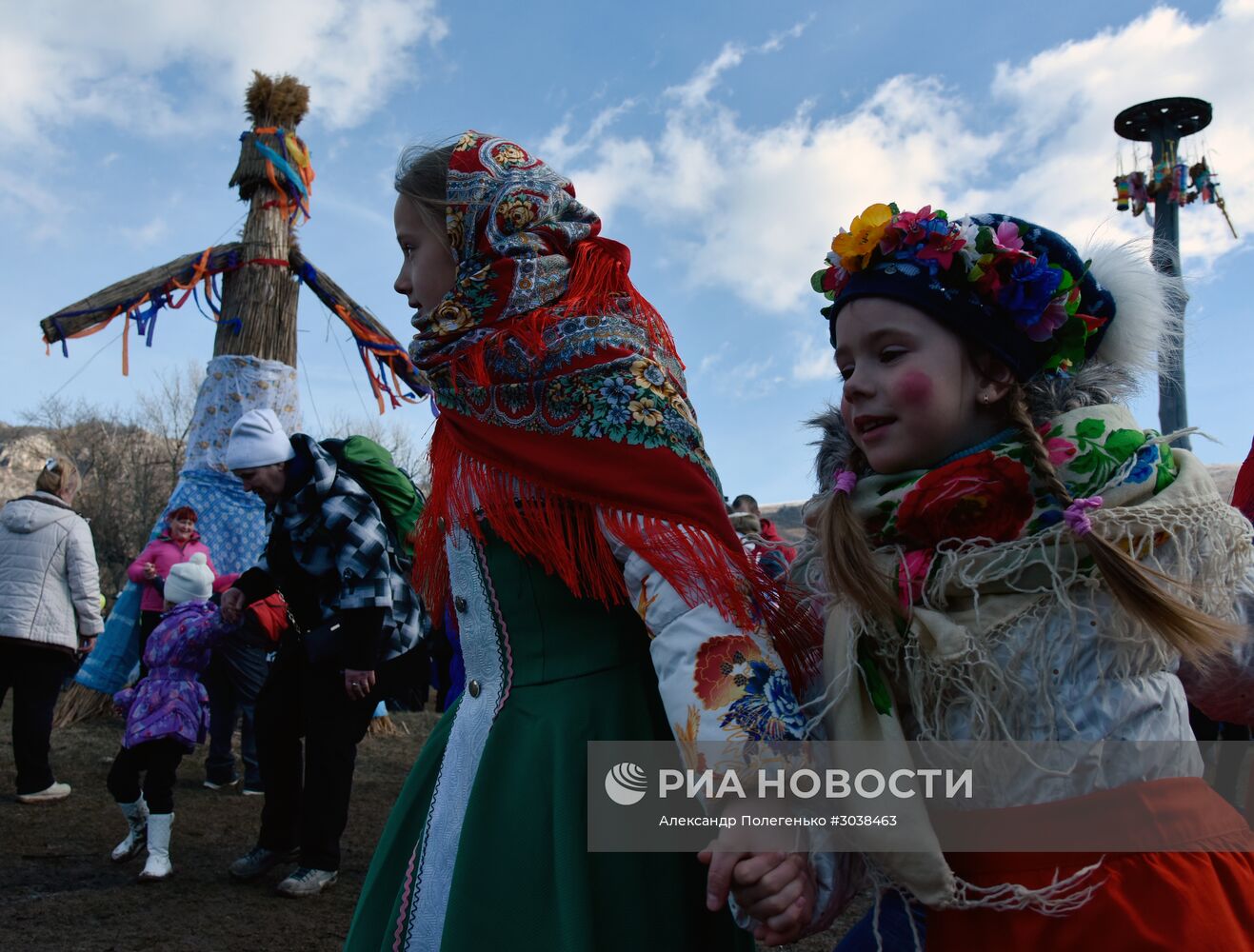 Празднование Масленицы в городах России