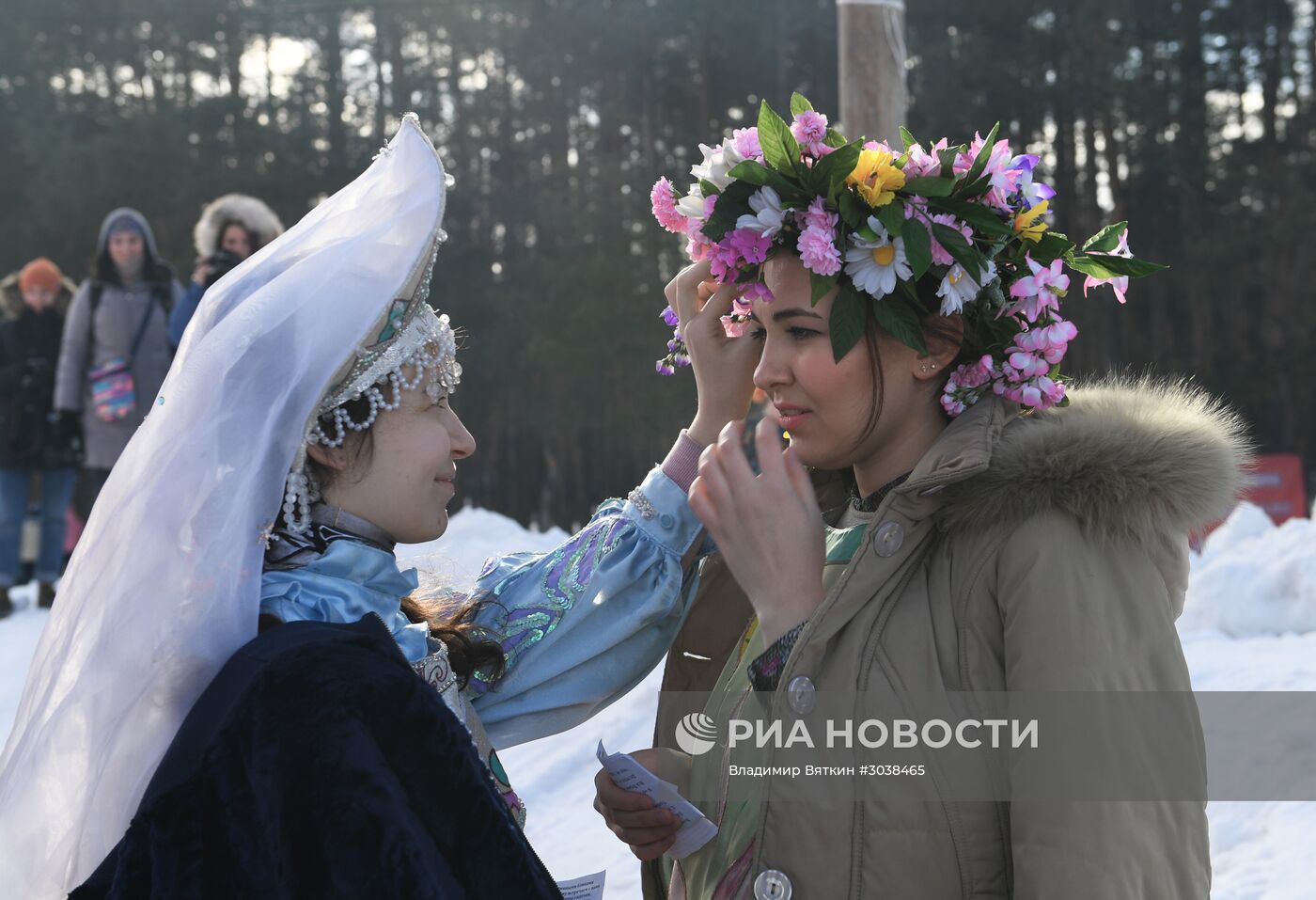 Празднование Масленицы в городах России