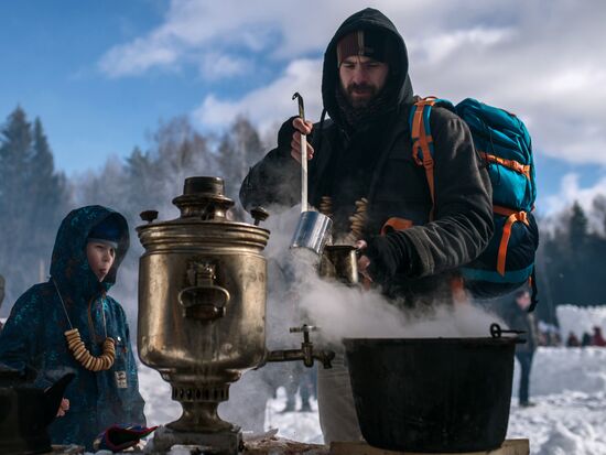 Празднование Масленицы в городах России