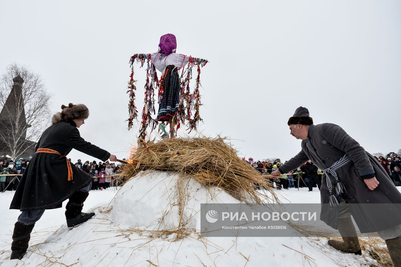 Празднование Масленицы в городах России