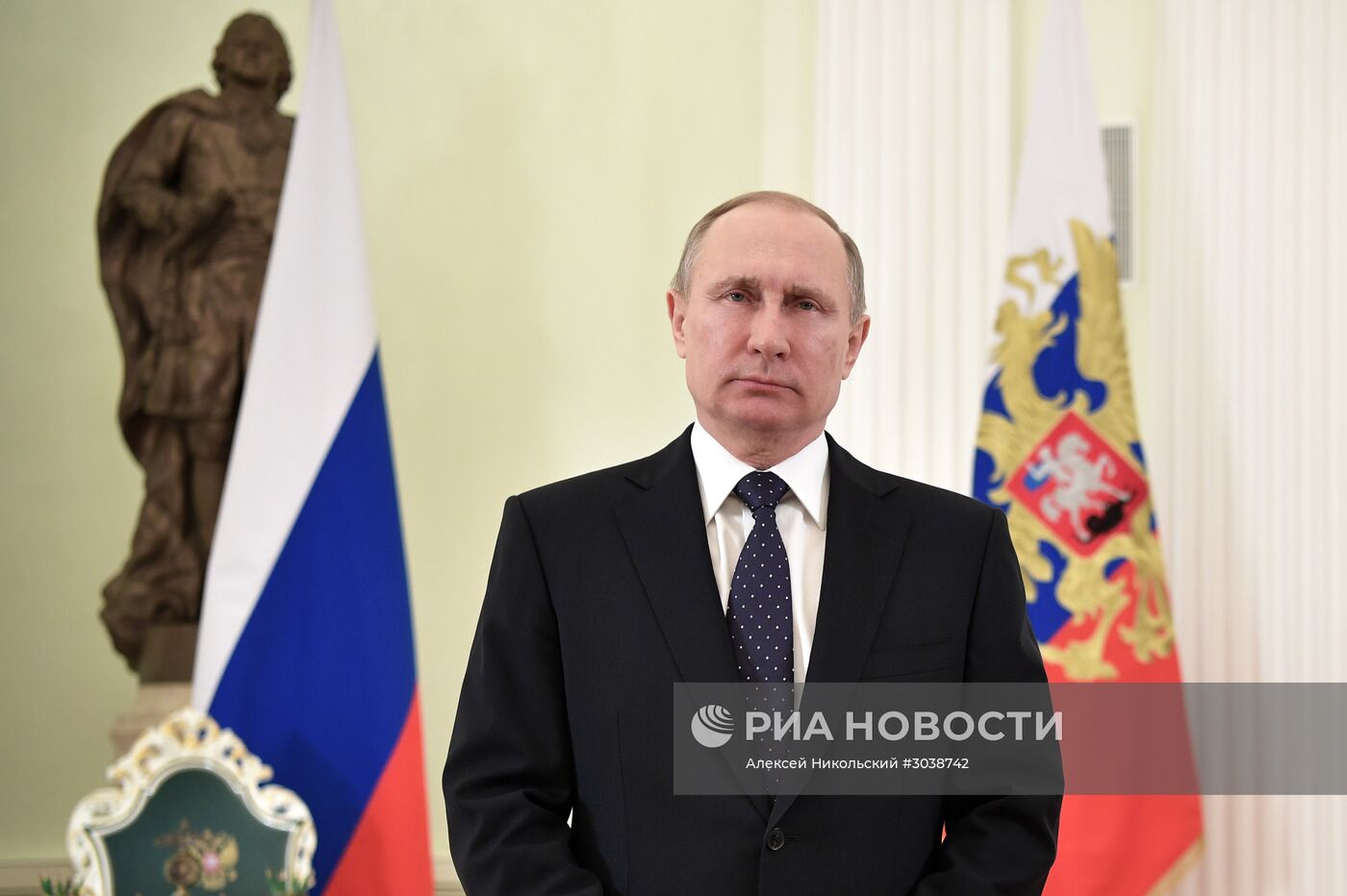 Президент РФ В. Путин поздравил военнослужащих Сил специальных операций с профессиональным праздником