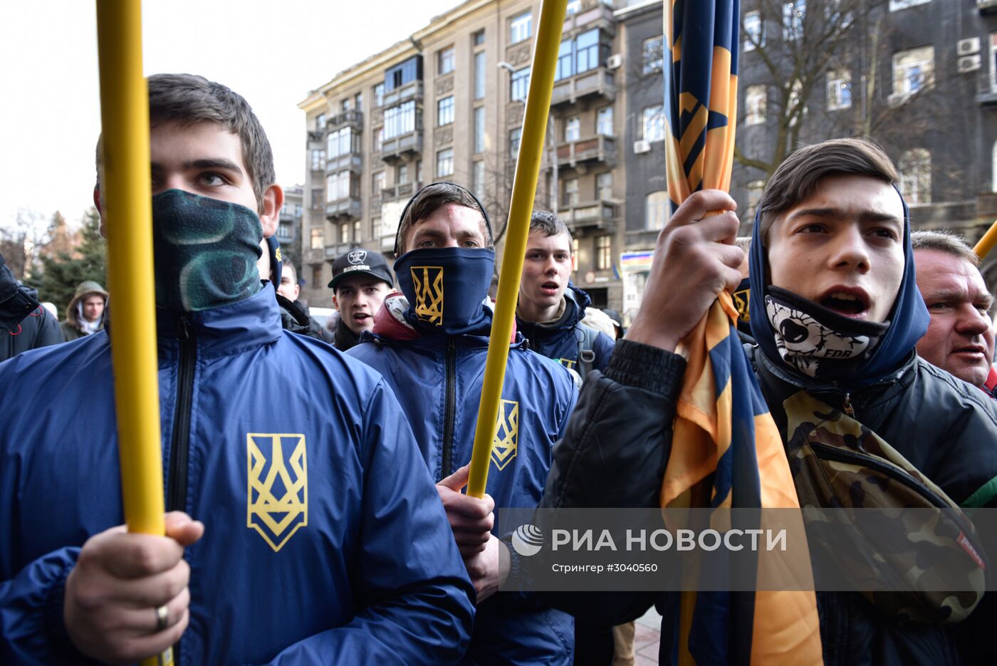 Акция националистов за закрытие филиалов российских банков в Киеве