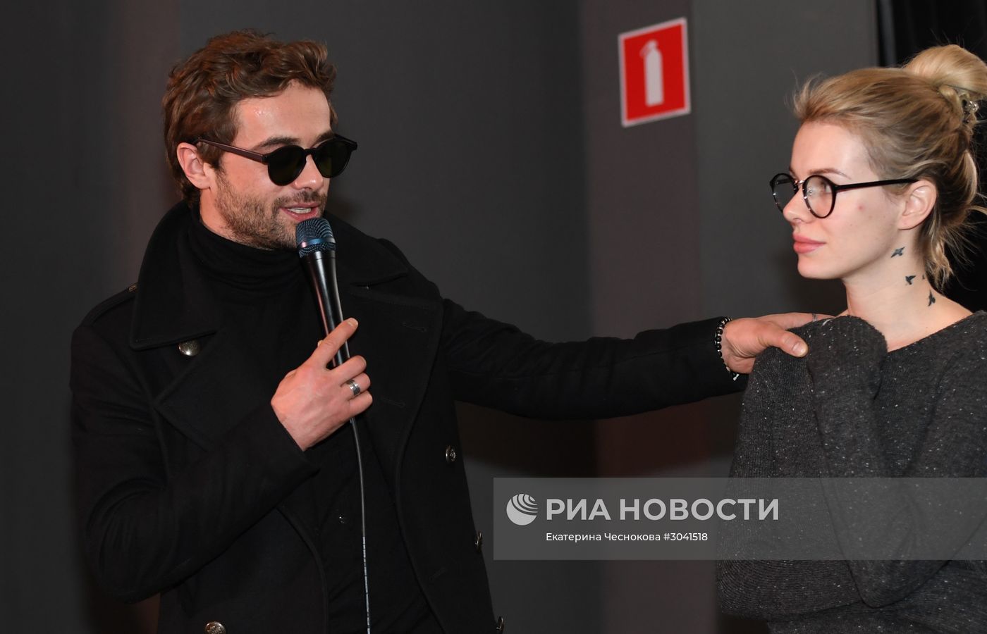 П/к актеров и создателей фильма "Любовь с ограничениями"
