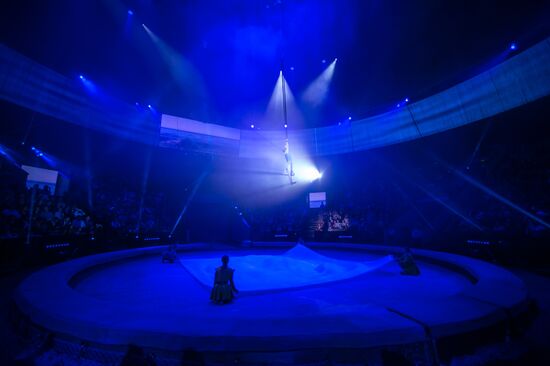 Празднование Сагаалгана в Большом Московском Цирке на Вернадского