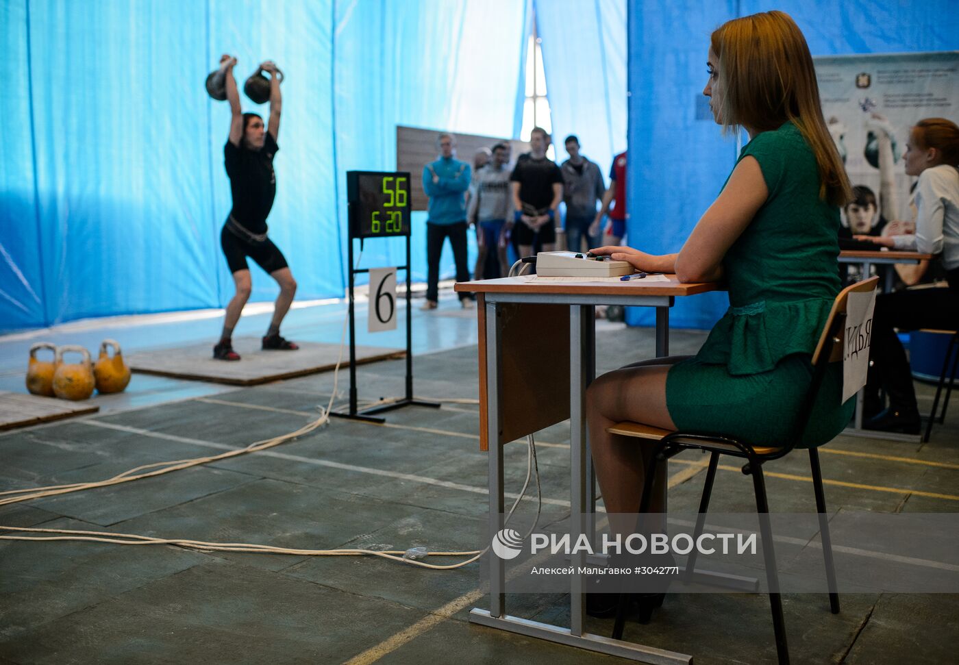 Открытый чемпионат Сибири и Дальнего Востока по гиревому спорту в Омске