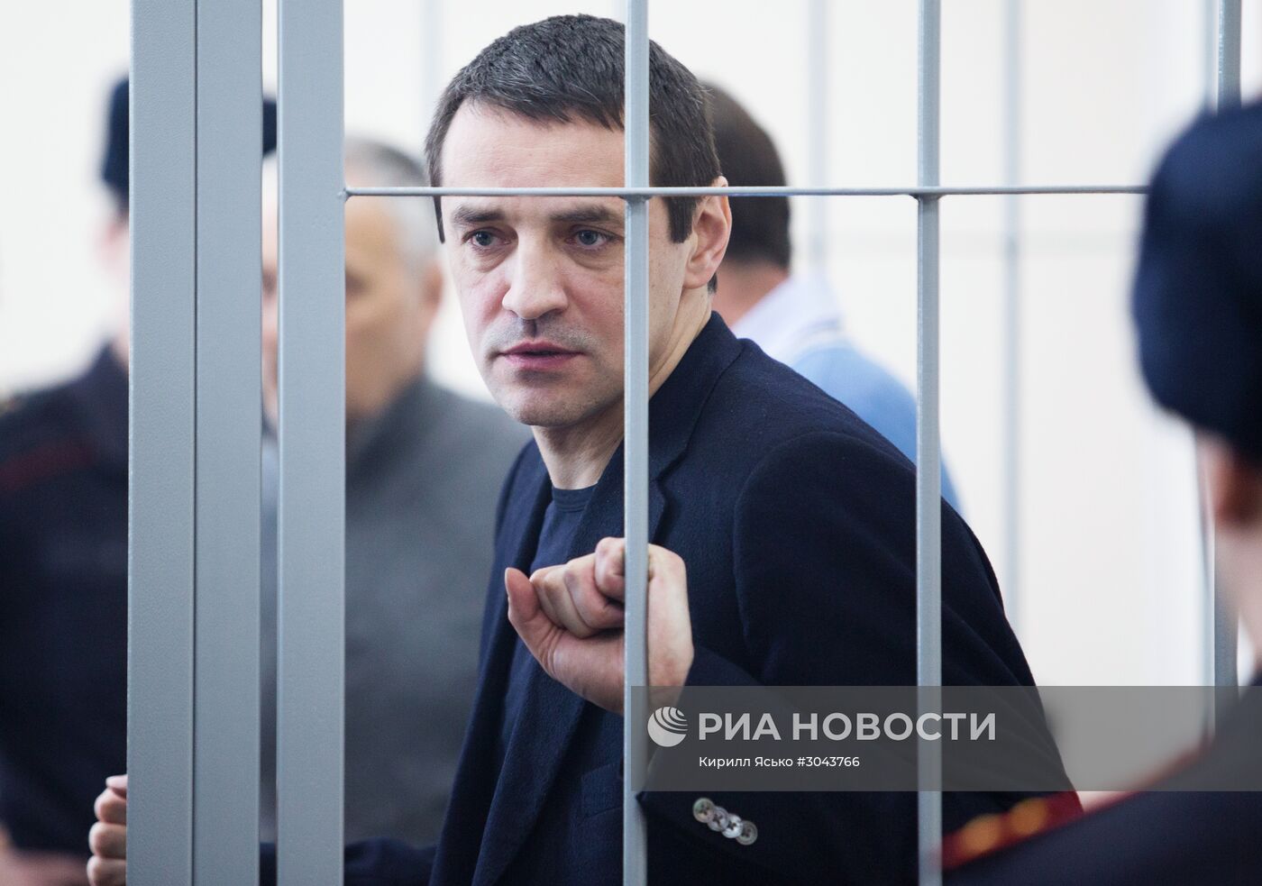 Заседание суда по делу бывшего губернатора Сахалинской области Александра Хорошавина