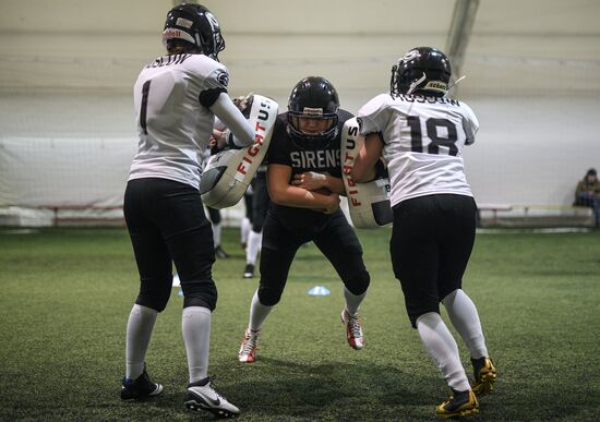 Тренировка московской команды по американскому футболу "Сирены"
