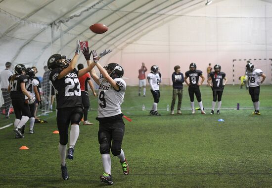 Тренировка московской команды по американскому футболу "Сирены"