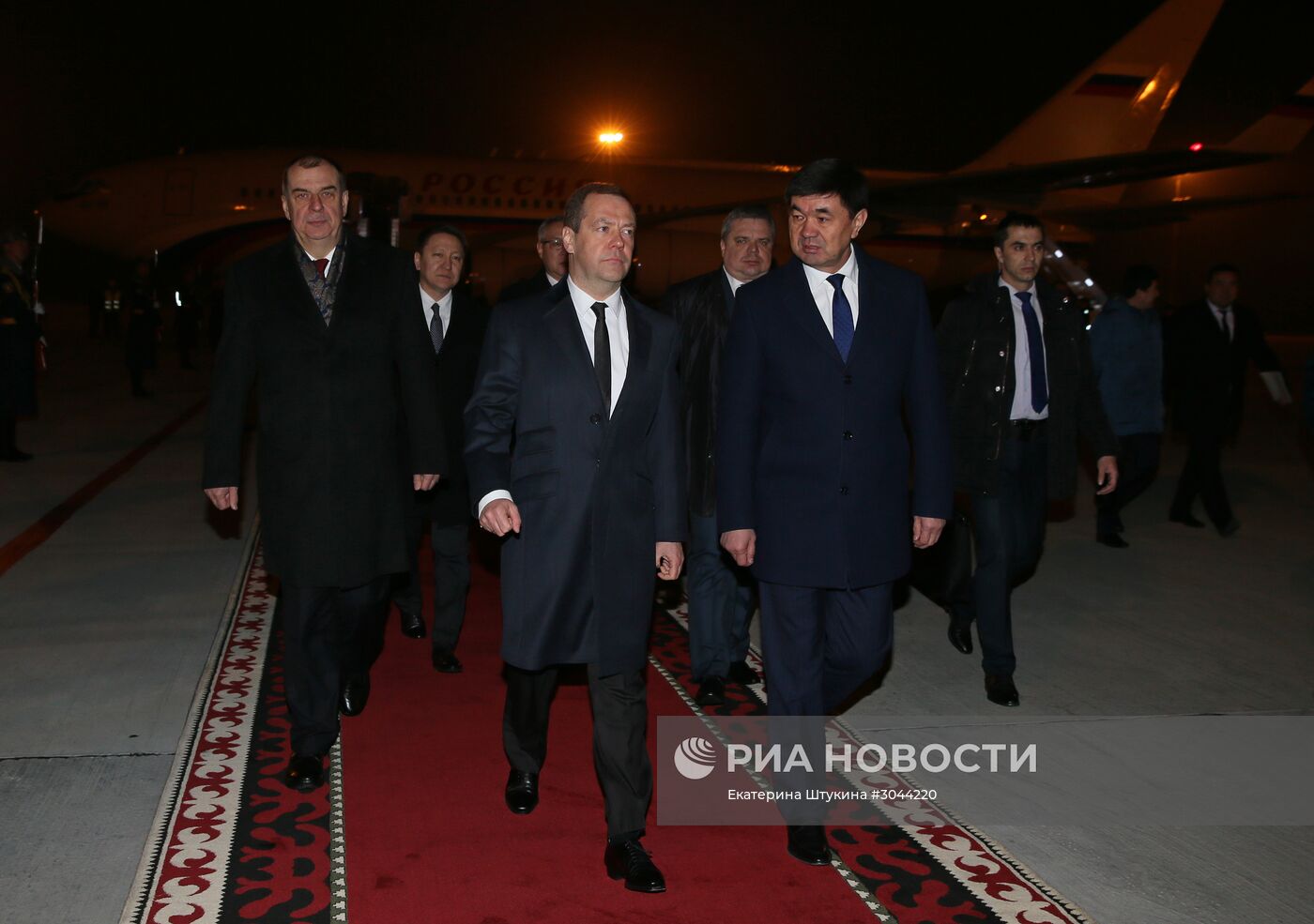 Официальный визит премьер-министра РФ Д. Медведева в Киргизию