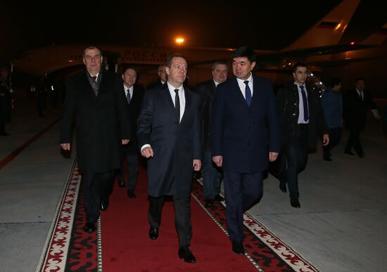Официальный визит премьер-министра РФ Д. Медведева в Киргизию
