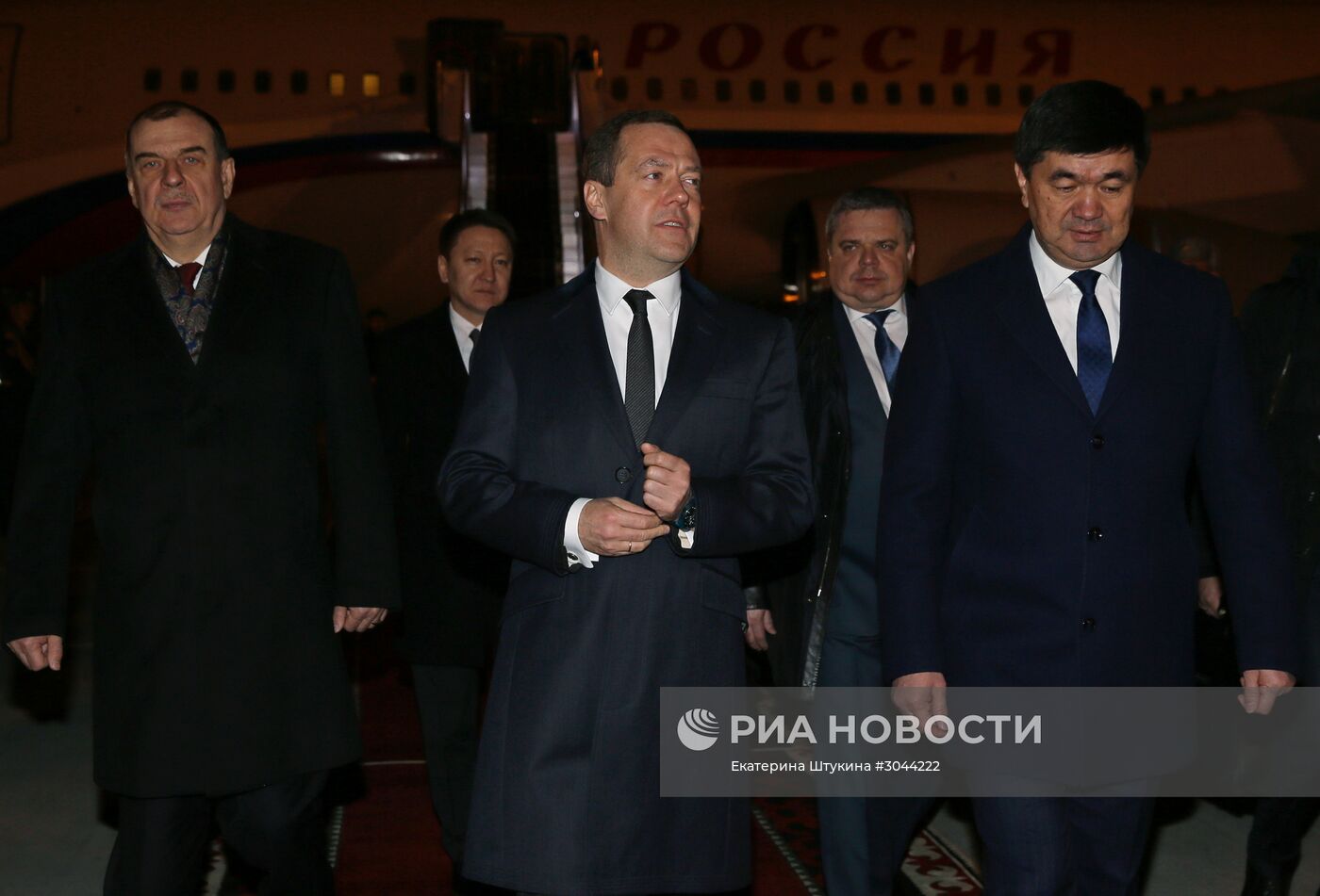 Официальный визит премьер-министра РФ Д. Медведева в Киргизию