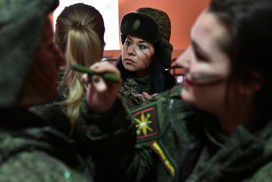 Конкурс красоты "Макияж под камуфляж"