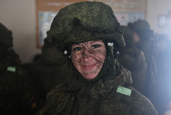 Конкурс красоты "Макияж под камуфляж"