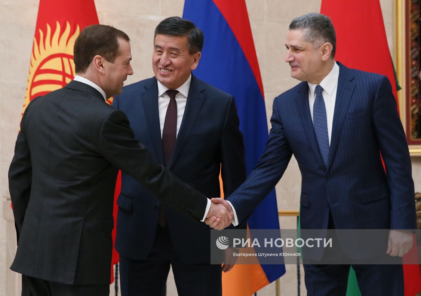 Официальный визит премьер-министра РФ Д. Медведева в Киргизию