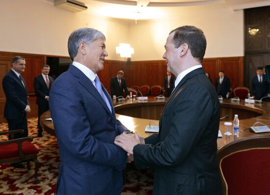 Официальный визит премьер-министра РФ Д. Медведева в Киргизию