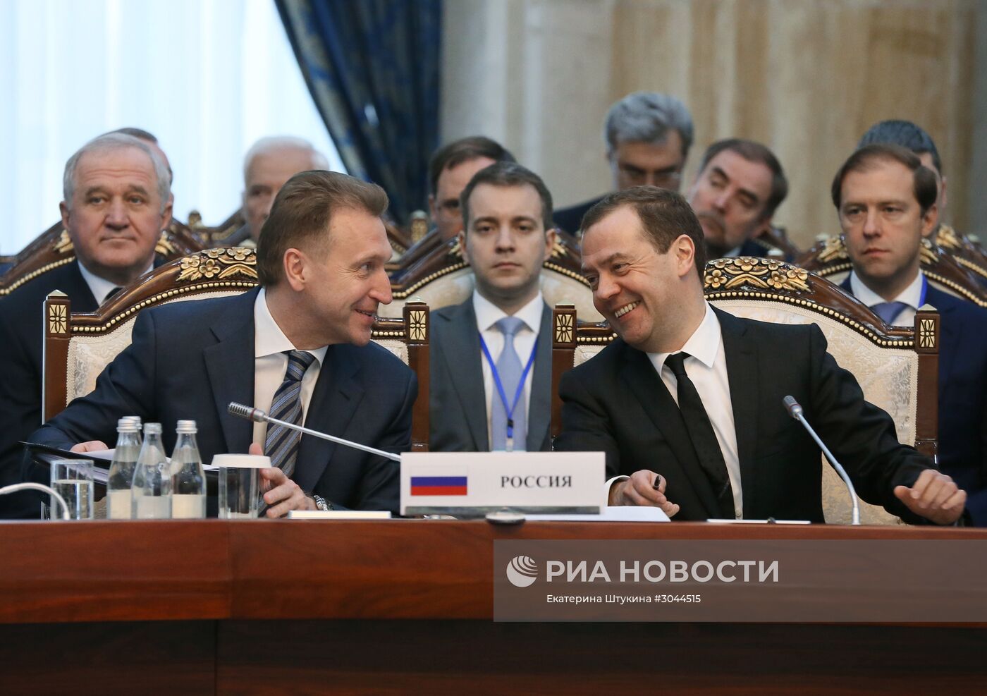 Официальный визит премьер-министра РФ Д. Медведева в Киргизию