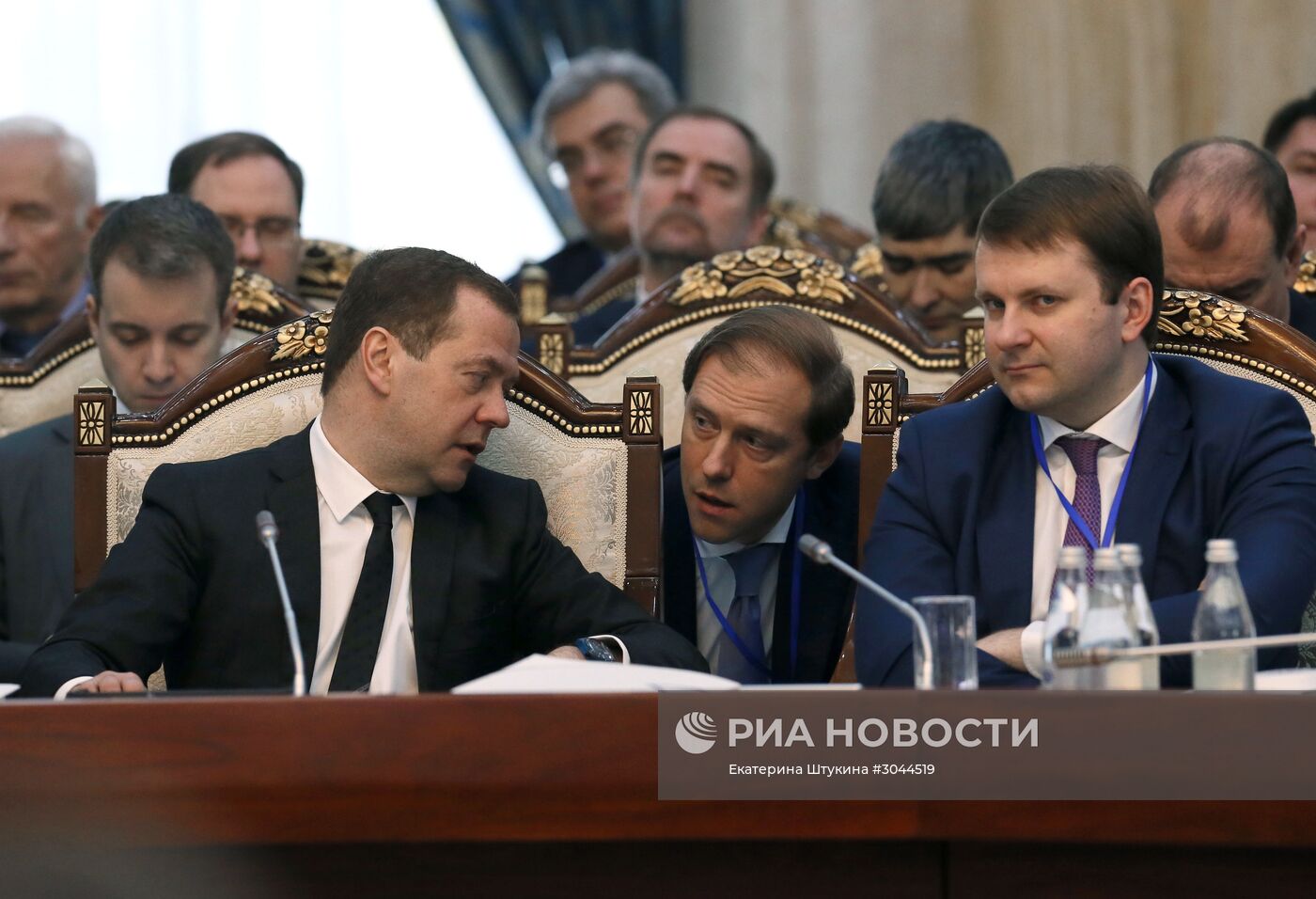 Официальный визит премьер-министра РФ Д. Медведева в Киргизию