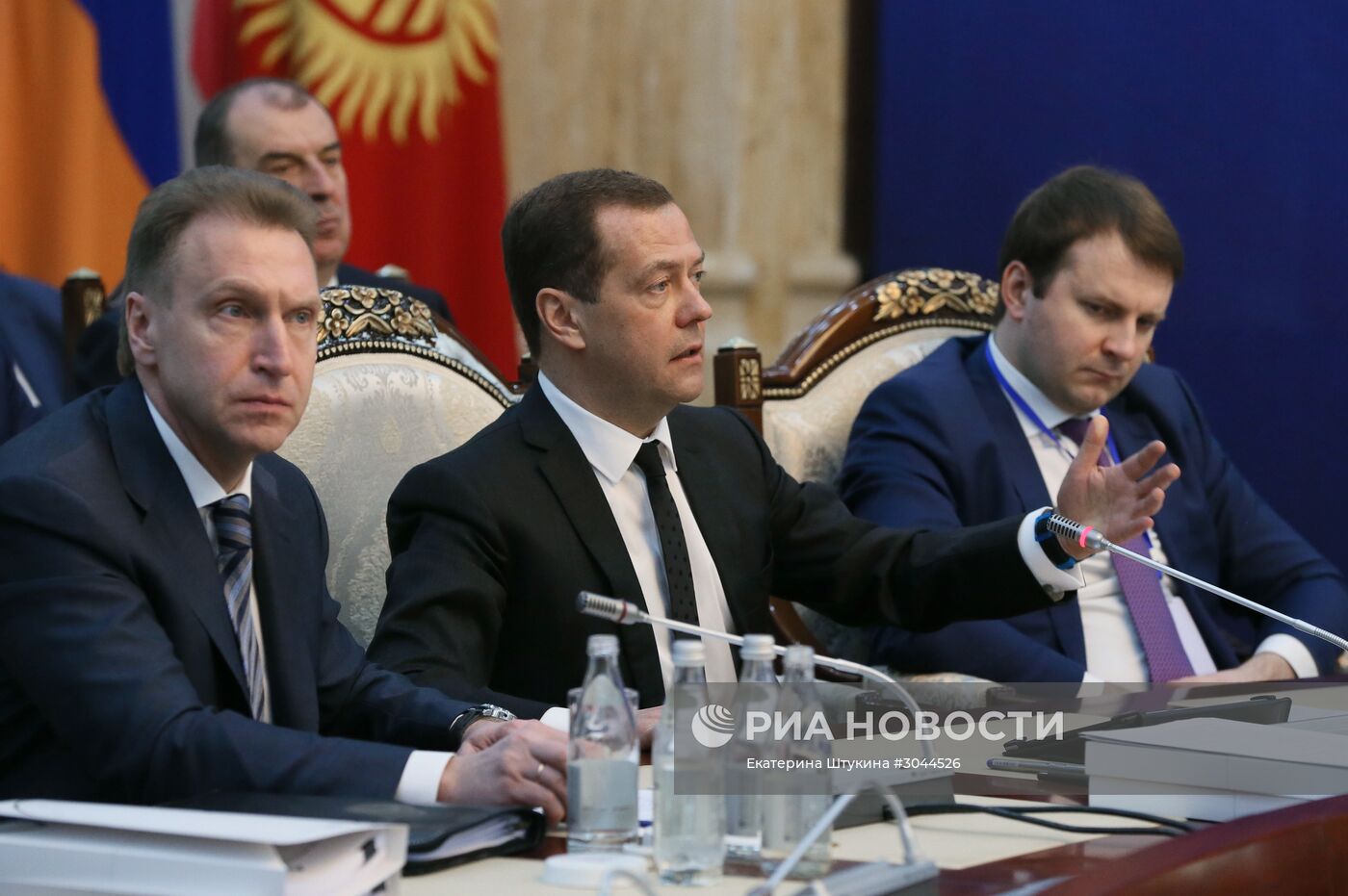 Официальный визит премьер-министра РФ Д. Медведева в Киргизию