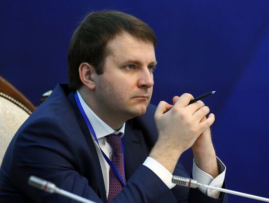 Официальный визит премьер-министра РФ Д. Медведева в Киргизию