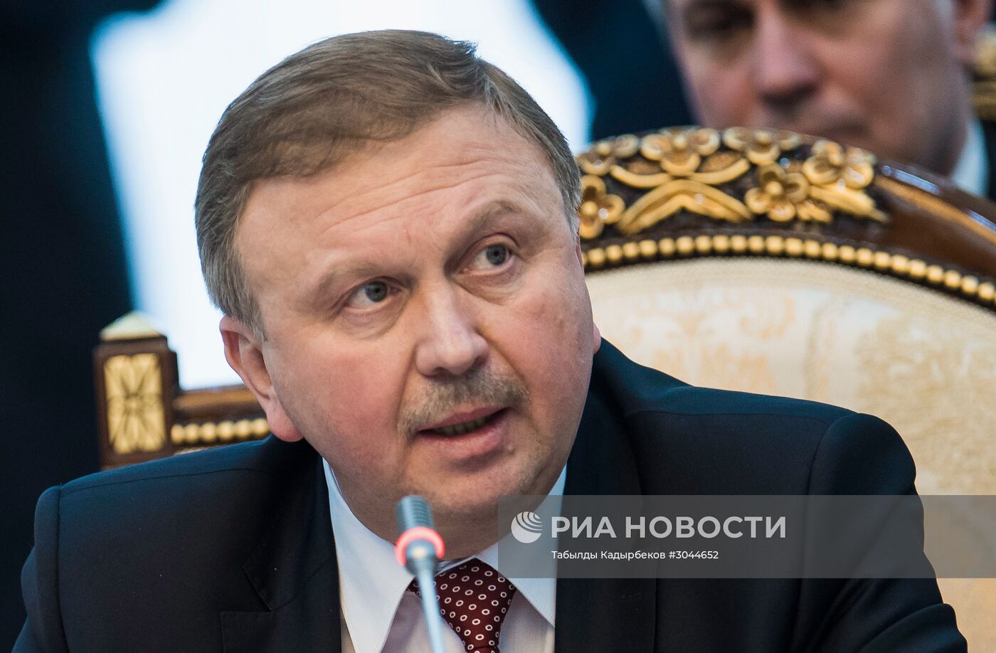 Официальный визит премьер-министра РФ Д. Медведева в Киргизию