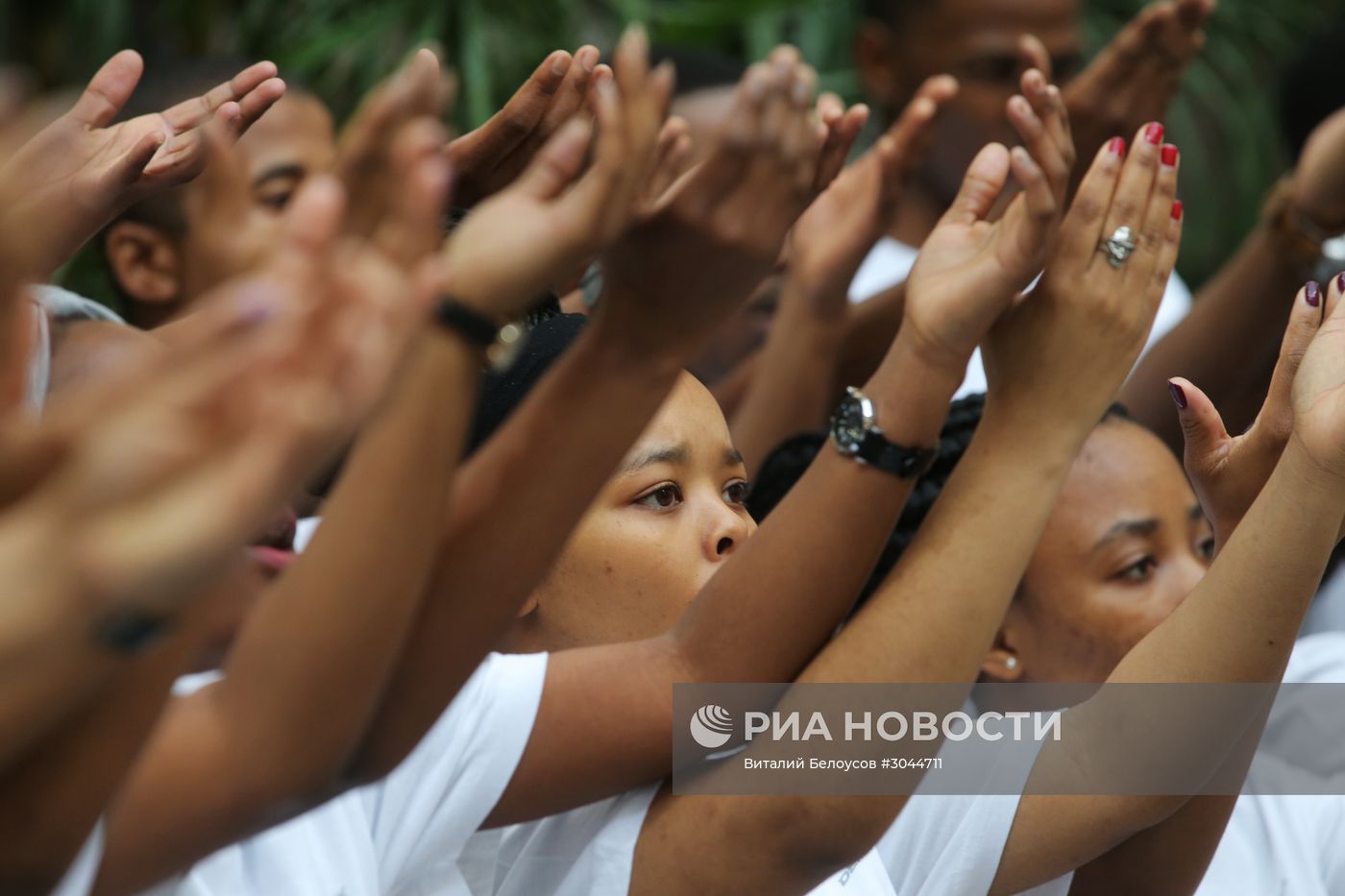 Открытие выставки, посвященной 25-летию дипломатических отношений между Россией и ЮАР