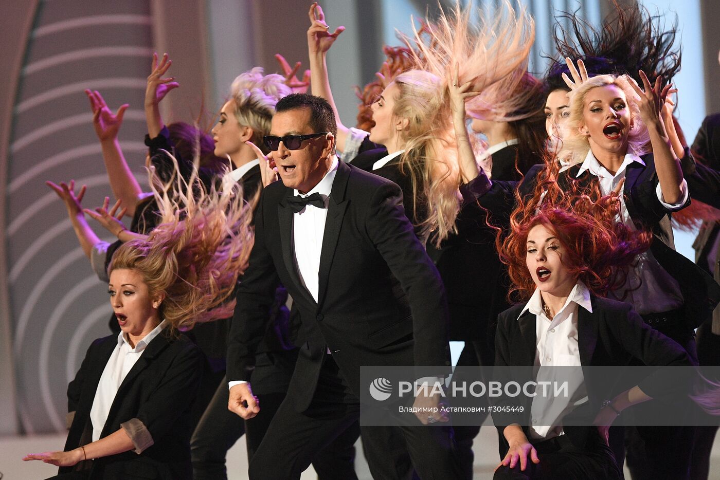 Праздничное шоу Валентина Юдашкина